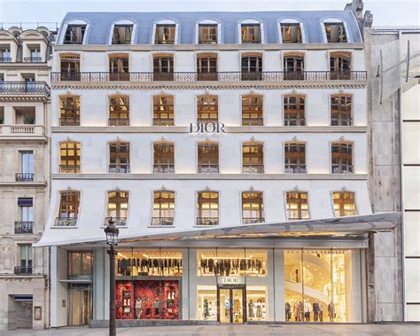 dior flagship paris